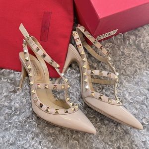 Valentino Garavani Rockstud Heels